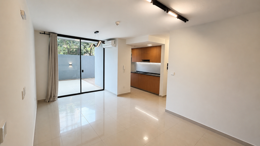 Alquilo departamento con patio y parrilla zona CIT