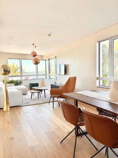 Venta Apartamento de categoría sobre Rambla de Carrasco próximo a Arocena.