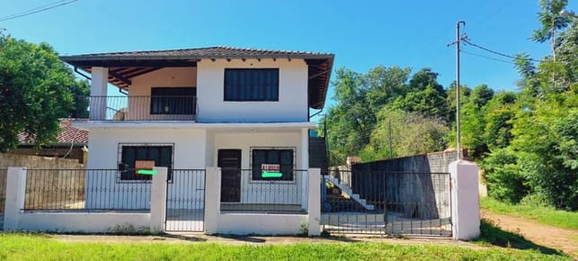 Casa de Dos Plantas en Venta – San Antonio