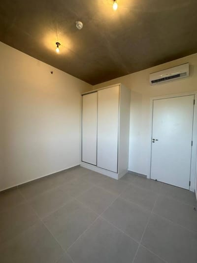 Vendo departamento de 3 dormitorios con área de servicio Edif. España Las Mercedes - Asunción