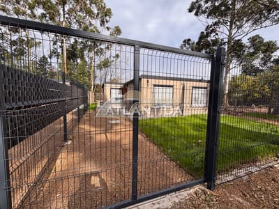Dúplex En Alquiler Anual Con Dos Dormitorios Ubicado En Las Toscas Sur. Inmobiliaria Atlántida