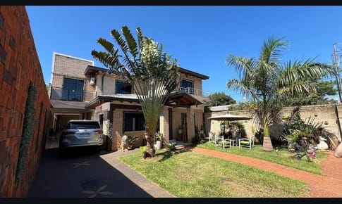 En venta casa de 4 dormitorios en San Lorenzo