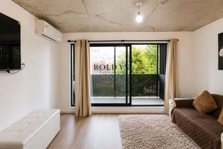 Apartamento Venta Tres Cruces 1 Dormitorio Terraza Patio Con Renta