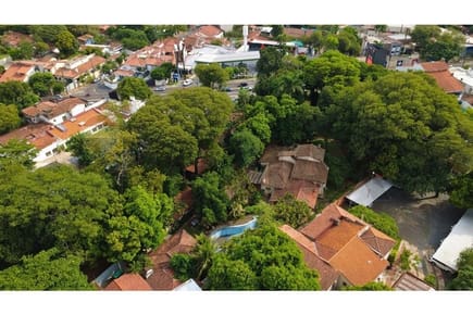 EN VENTA | 4.151 m² Junto a Av. Mcal. López en Mburicaó