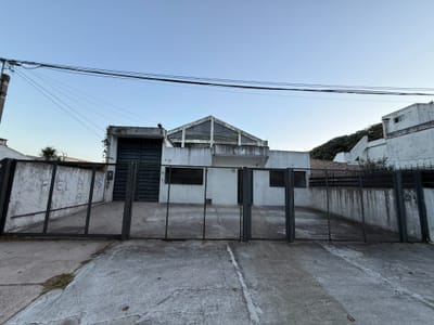 Local 653 M2 De Sup Total 510 M2 Edificados Prox Mercado Modelo
