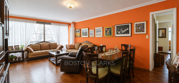 APARTAMENTO DE 3 DORMITORIOS Y SERVICIO EN VENTA EN CENTRO