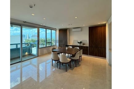 DEPARTAMENTO AMOBLADO EN EDIF. EMINENT - YCUÁ SATÍ ASUNCIÓN EN VENTA