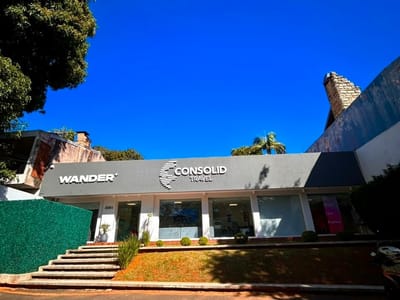 ALQUILO AMPLIO LOCAL COMERCIAL SOBRE AVDA BOGGIANI VILLA MORRA