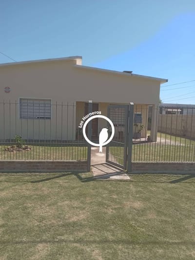 Casa en Venta, 2 dormitorios, 2 baños, patio - Ciudad de Canelones