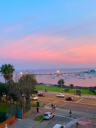 ALQUILER EN PUERTO DE BUCEO DE 1 DORMITORIO MODERNO CON HERMOSA VISTA, BALCON AL FRENTE