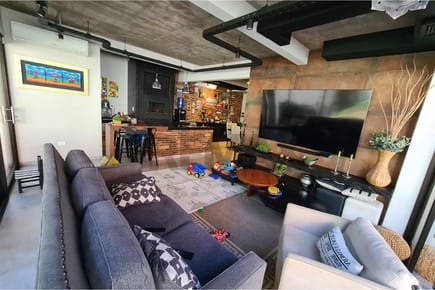 CASA PREMIUM DE 4 DORMITORIOS CON PISCINA EN LAURELTY - SAN LORENZO EN VENTA