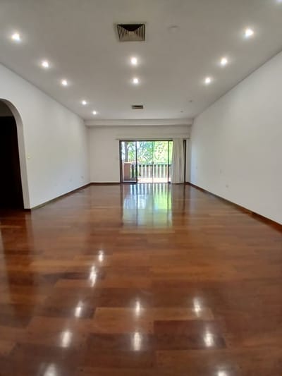 ALQUILO AMPLIA RESIDENCIA EN BARRIO RECOLETA