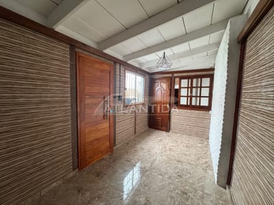 Alquiler Apartamento 1 Dormitorio En Peñarol, 1 Cuadra De Bv. Aparicio Saravia. Inm Atlántida