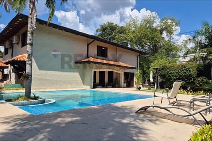 VENDO CASA A 5 CUADRAS DEL NAUTICO EN SAN BERNARDINO