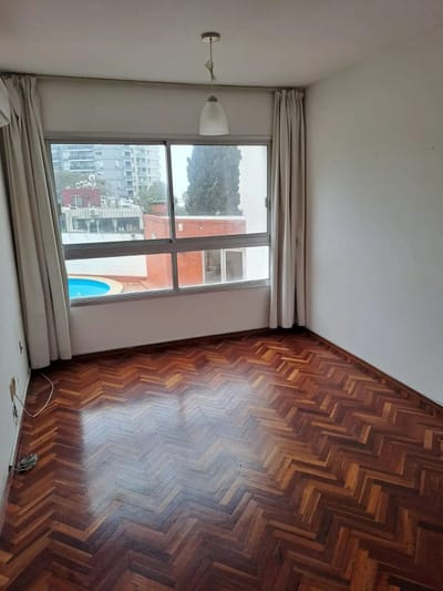ALQUILER EN PUNTA CARRETAS/ GOLF, 1 DORMITORIO, PISO 2 AL CONTRA FRENTE, SEGURIDAD, PISCINA, GYM, LAVADERO