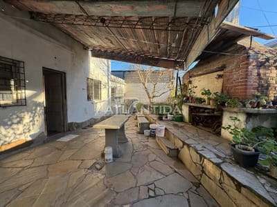 Venta 2 Viviendas Con Garaje Y Fondo Con Parrillero Sobre General Flores Y Chimborazo, Cerrito. Inm Atlántida