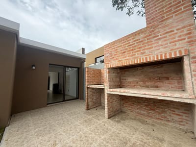 VENTA CASA 3 DORMITORIOS EN LOMAS DE SOLYMAR, CIUDAD DE LA COSTA