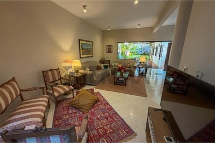 CASA EN YCUA SATÍ - ASUNCIÓN EN VENTA
