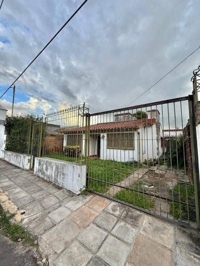 VENDO AMPLIO TERRENO EN VILLA MORRA CON EXCELENTE UBICACION