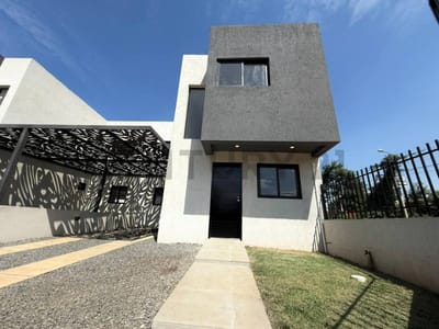 Alquiler de Casa Dúplex en Luque, Central
