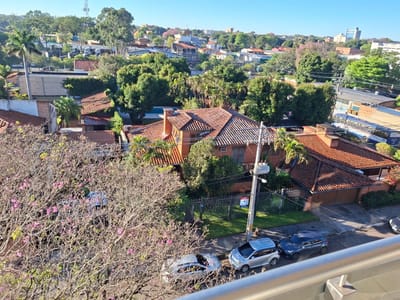 En alquiler departamento de 3 dormitorios + área de servicio en Villa Aurelia