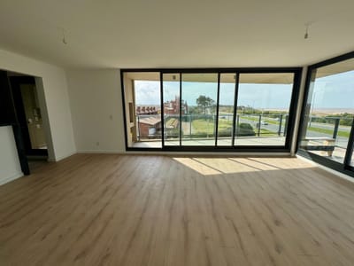 Alquiler apartamento a estrenar 2 dormitorios con terraza en Barra de Carrasco