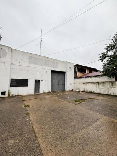 Dos Depósitos en venta en una ubicación estratégica de Asunción