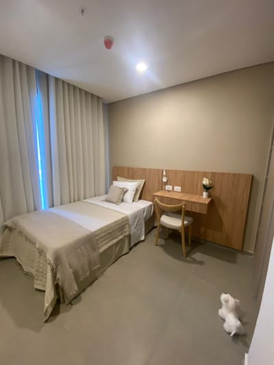EN VENTA DEPARTAMENTO AMOBLADO DE 2 DORMITORIOS A ESTRENAR ZONA SHOPPING DEL SOL