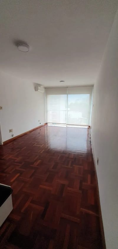 ALQUILER EN PARQUE BATLLE DE 2 DORMITORIOS, TERRAZAS, PISO ALTO AL FRENTE, AIRE ACONDICIONADO