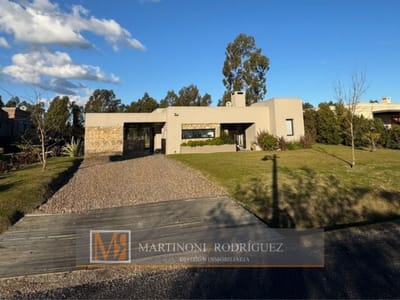 Casa En Alquiler Con Piscina Climatizada En Mirador De La Tahona | Privacidad, Confort Y Naturaleza