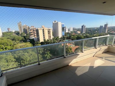 EN ALQUILER DEPARTAMENTO 4 DORMITORIOS EN EDIFICIO DE LUJO Edificio Palacio de los Patos, sobre Avda Santisima Trinidad