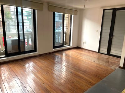 Apartamento Como Casa, Duplex, Al Frente, 2 Dorm Amplia Azotea Propia C/parrillero. Excelente!