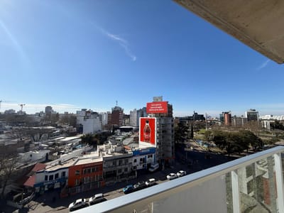 IDEAL APTO 1 DORM A ESTRENAR EN PISO ALTO A MTS TERMINAL TRES CRUCES!