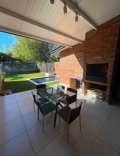 Alquiler Anual y Venta. Casa en San Bernardino, Zona anfiteatro .
