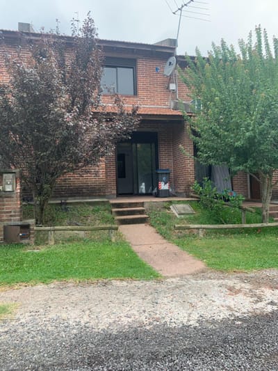 Proximo Car One en Complejo Privado 2 dorm GC Bajos $ 37.500  ASEGURADORAS