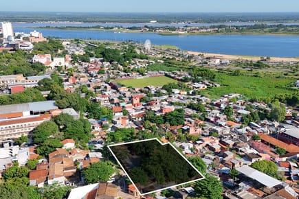 TERRENO CON VISTA  A LA COSTANERA DE ASUNCIÓN