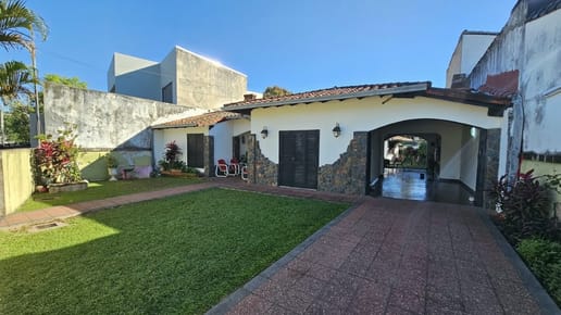 CASA EN VENTA EN EL B ITAY DE ASUNCION
