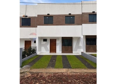 DUPLEX BARRIO CERRADO EL PARAISO - LAMBARE