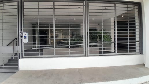Excelente oportunidad en Tres Cruces! Monoambiente en piso alto