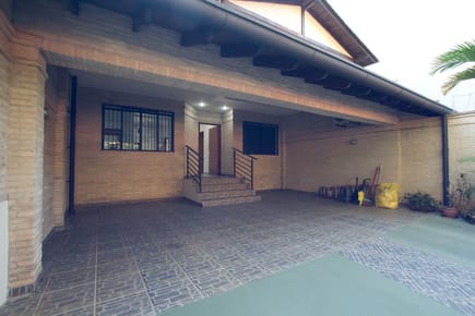 EXCELENTE DUPLEX - CASA  EN ALQUILER:
