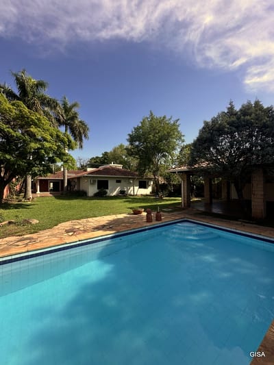 ALQUILO CASA AMPLIA EN BARRIO KENNEDY DE LAMBARE A10-06-8