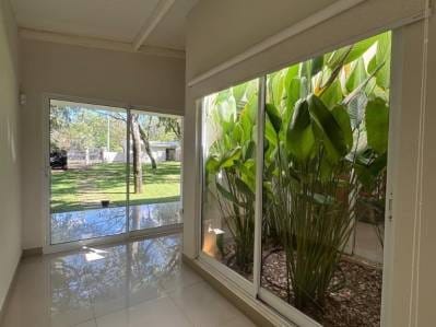 CASA EN VENTA EN SAN BERNARDINO – 5 DORMITORIOS