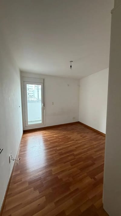 ALQUILER EN CORDON, 1 DORMITORIO, PISO 2 AL FRENTE, TERRAZA CERRADA Y ABIERTA, PORTERIA