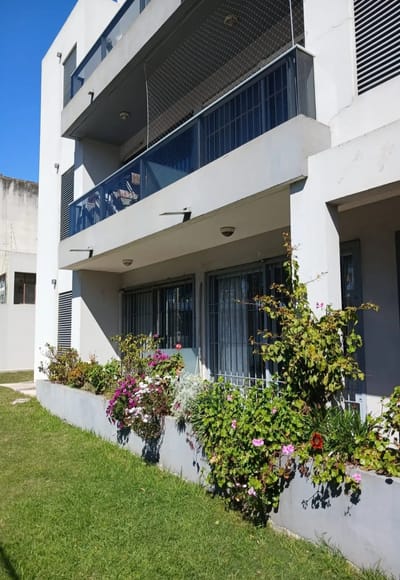 Exclusivo Apartamento de Lujo con 2 Dormitorios, 2 Baños y Garage, en Edificio Premium con Barbacoa y Piscina, Ubicado Estratégicamente en Millán y Calaguala.