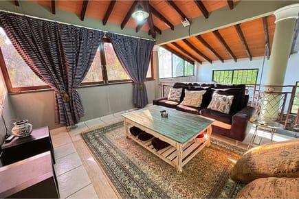 CASA PREMIUM EN LAS SERRANIAS DE CAACUPE