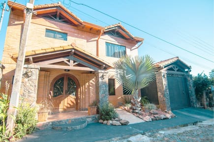 Casa en Venta – Vista Alegre, Ñemby