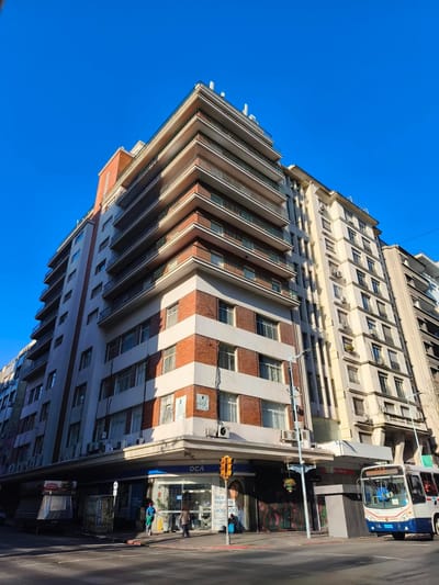 Oficinas en venta | 18 de Julio y Paraguay | 296 m² + 65 m² terraza