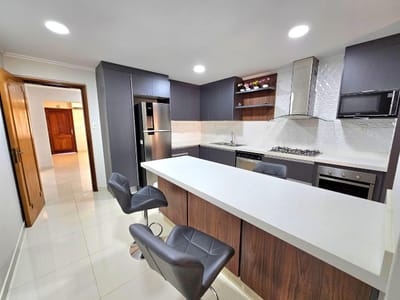 VENDO O ALQUILO CASA PARA OFICINA