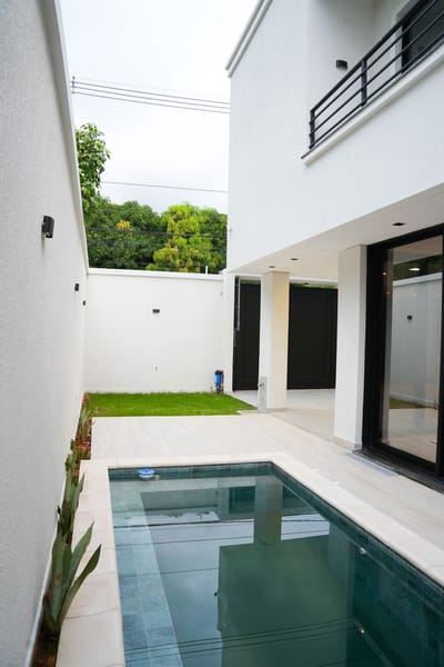 Alquilo duplex amoblado a estrenar