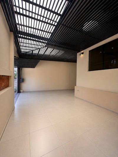 CASA EN ASUNCION BARRIO MARISCAL LOPEZ